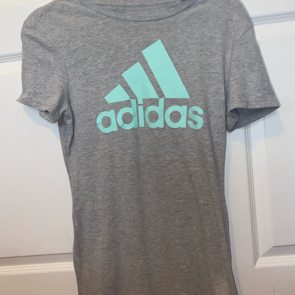 Adidas T-shirt